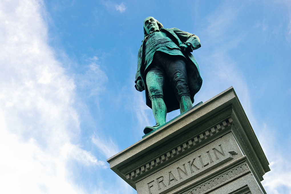  Benjamin Franklin statue